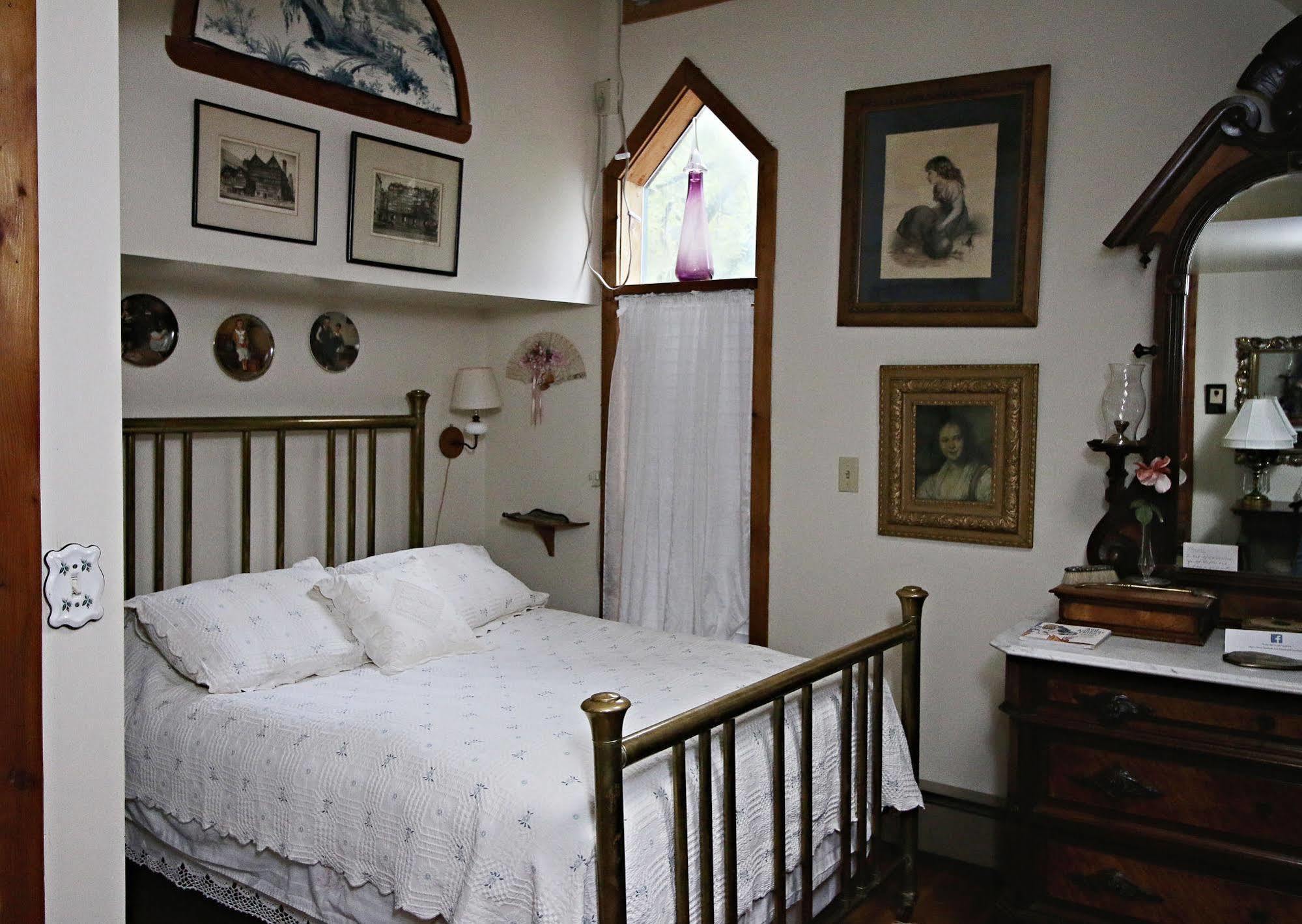 Ebenezer House Bed & Breakfast Burtonsville Eksteriør bilde